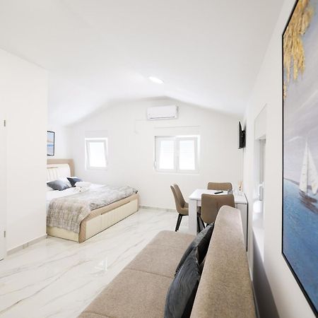 Premium Rooms Prince ザダル エクステリア 写真