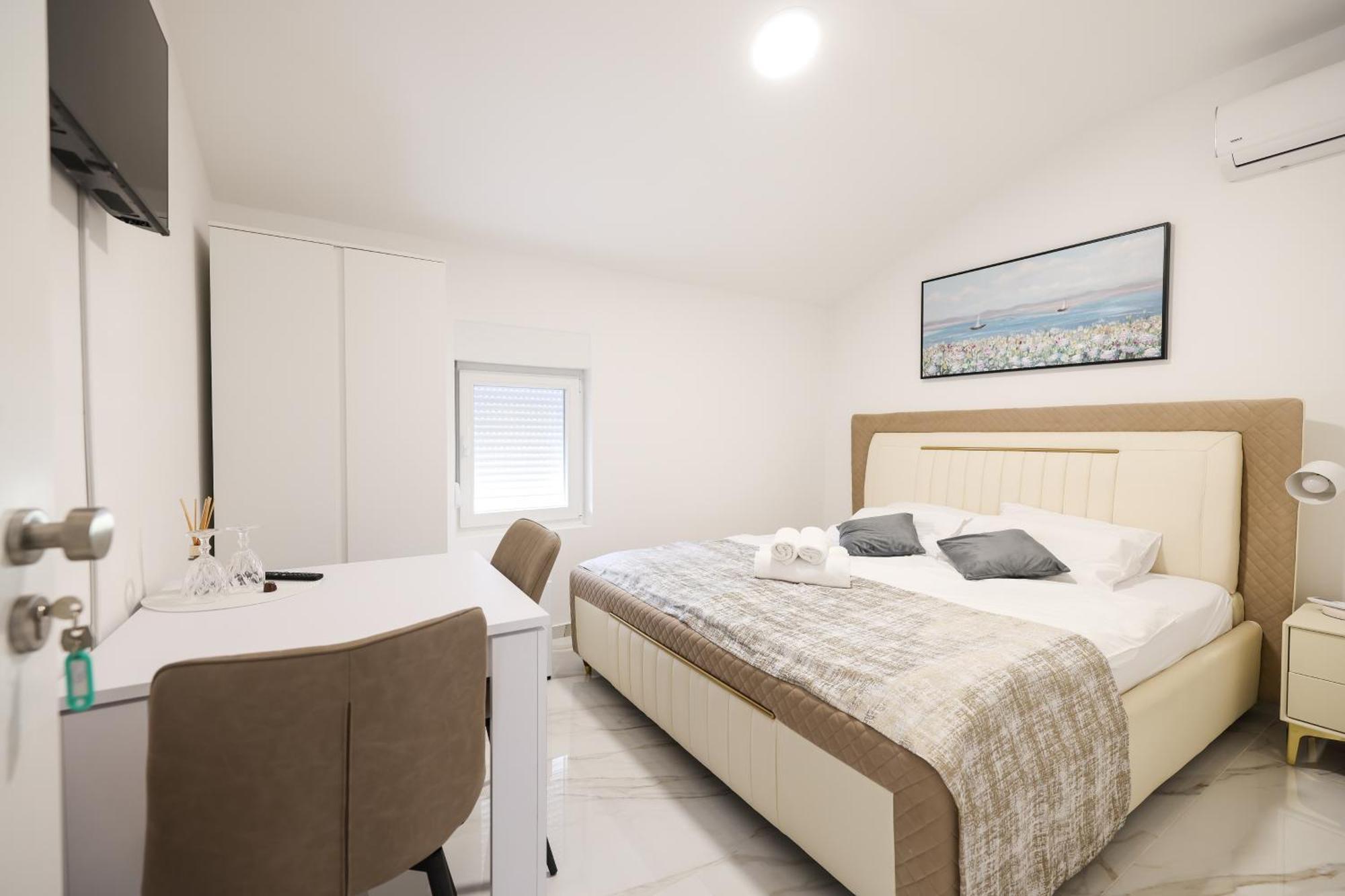 Premium Rooms Prince ザダル エクステリア 写真