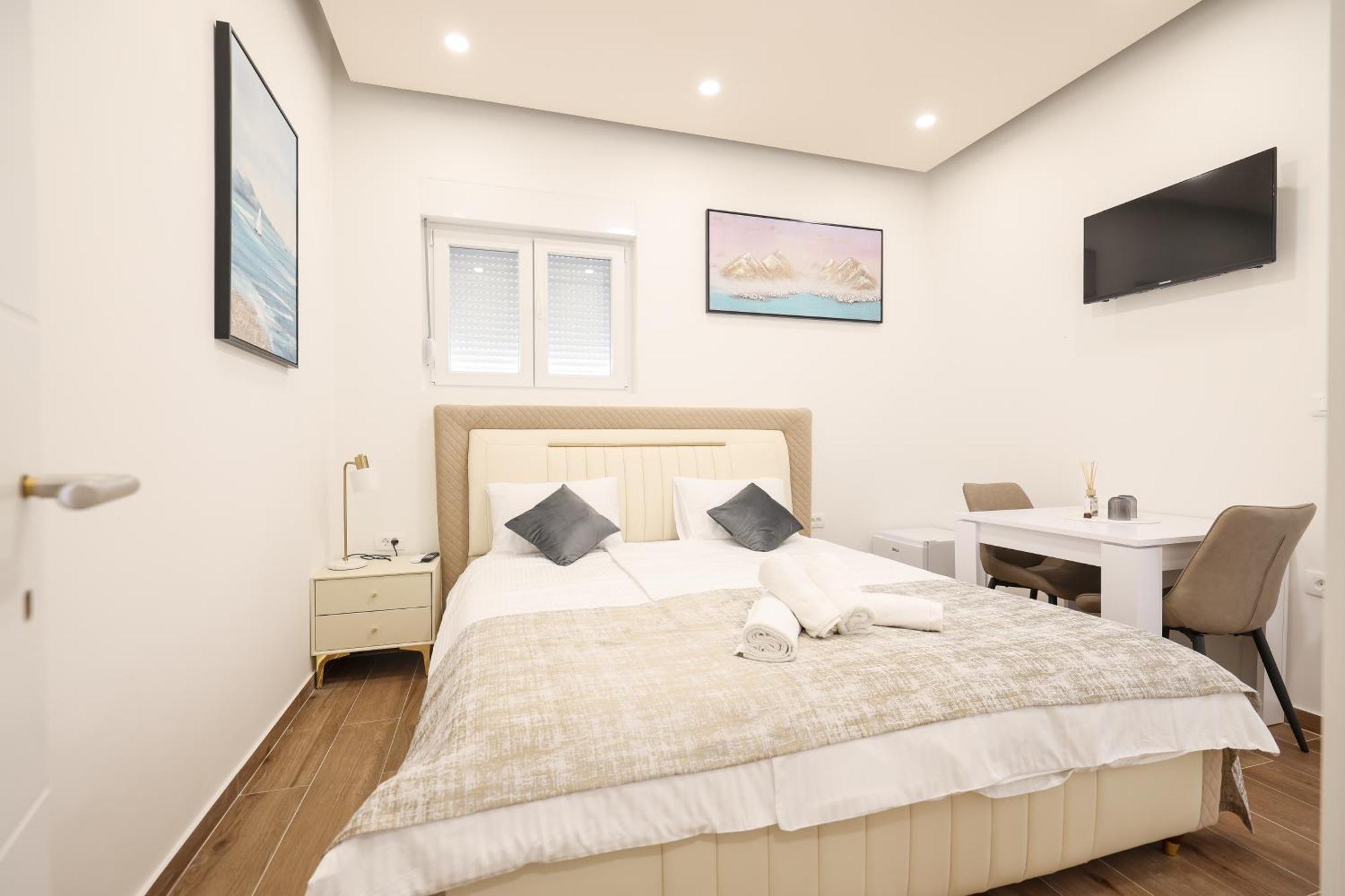 Premium Rooms Prince ザダル エクステリア 写真