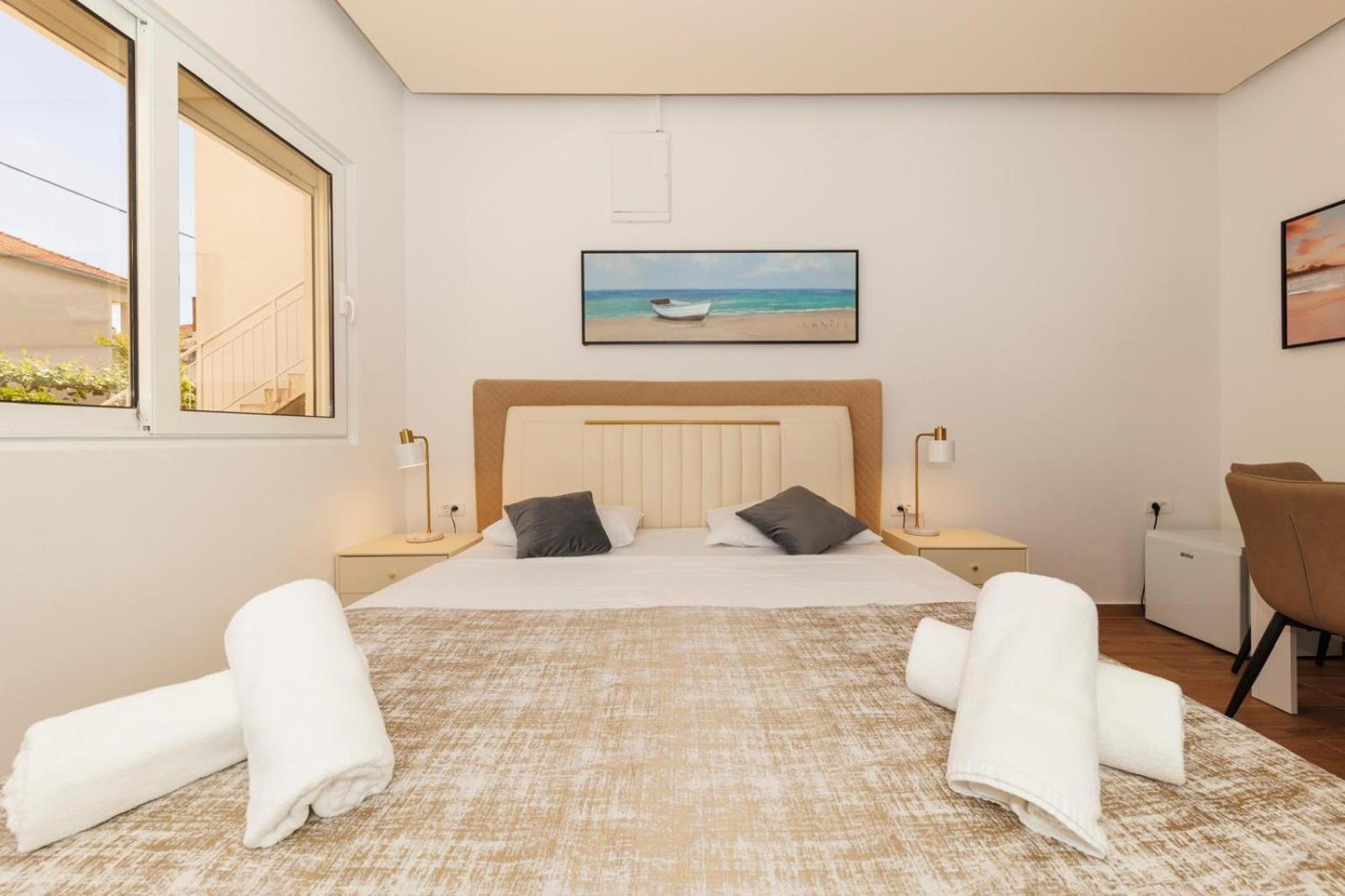 Premium Rooms Prince ザダル エクステリア 写真